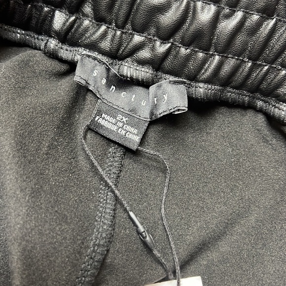 Sanctuary Womens Faux Leather High Rise Jogger Pants, Size 2x - Picture 9 of 9